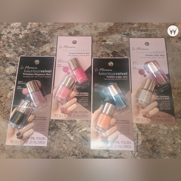 le mercerie Other - Luxurious Velvet Nail Polish 8 Piece Set